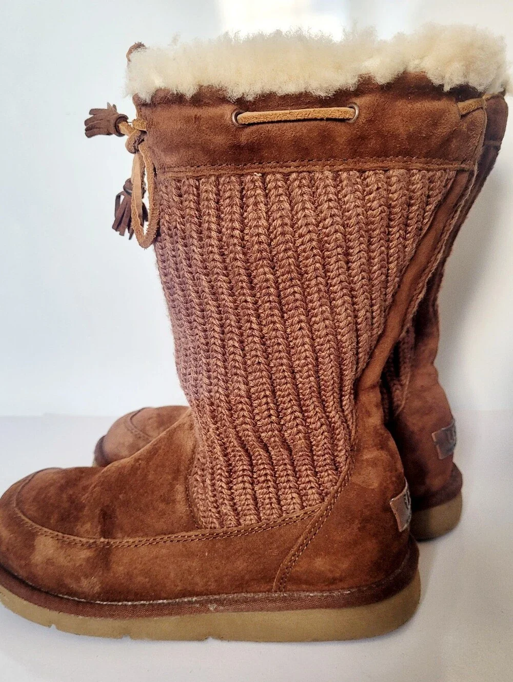 UGG suburb chestnut